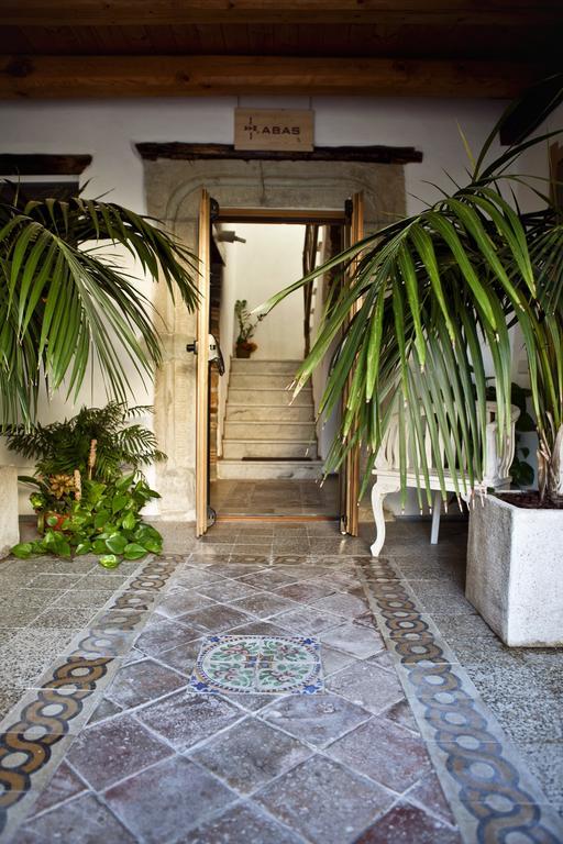 Abas Ristorante Pizzeria Guest house